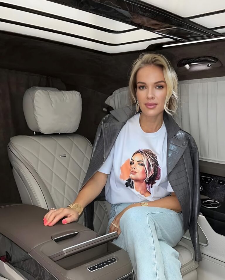 {"remix_data":[],"remix_entry_point":"challenges","source_tags":["local"],"origin":"unknown","total_draw_time":0,"total_draw_actions":0,"layers_used":0,"brushes_used":0,"photos_added":0,"total_editor_actions":{},"tools_used":{"ai_enhance":1},"is_sticker":false,"edited_since_last_sticker_save":true,"containsFTESticker":false}