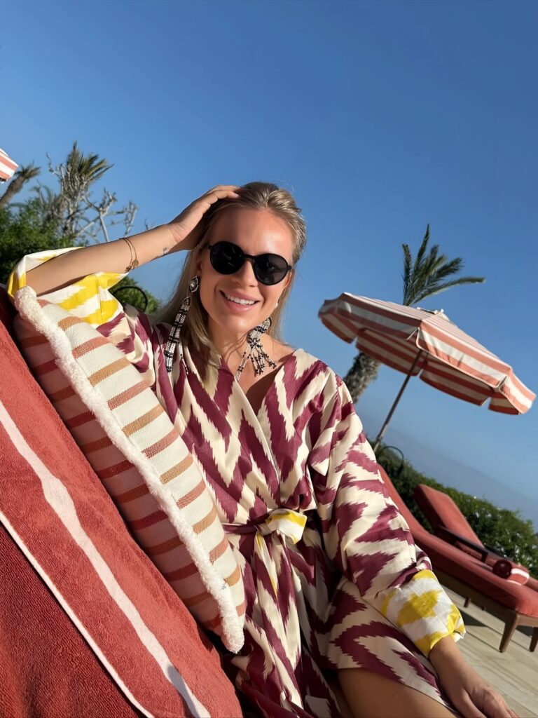 {"remix_data":[],"remix_entry_point":"challenges","source_tags":["local"],"origin":"unknown","total_draw_time":0,"total_draw_actions":0,"layers_used":0,"brushes_used":0,"photos_added":0,"total_editor_actions":{},"tools_used":{"ai_enhance":1},"is_sticker":false,"edited_since_last_sticker_save":true,"containsFTESticker":false}